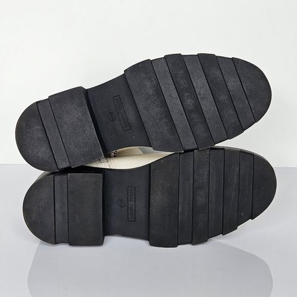 Marc Fisher Genuine Leather Waty Chelsea Ankle Boot Ivory Size 8.5 Lug Sole Stud - Picture 7 of 8